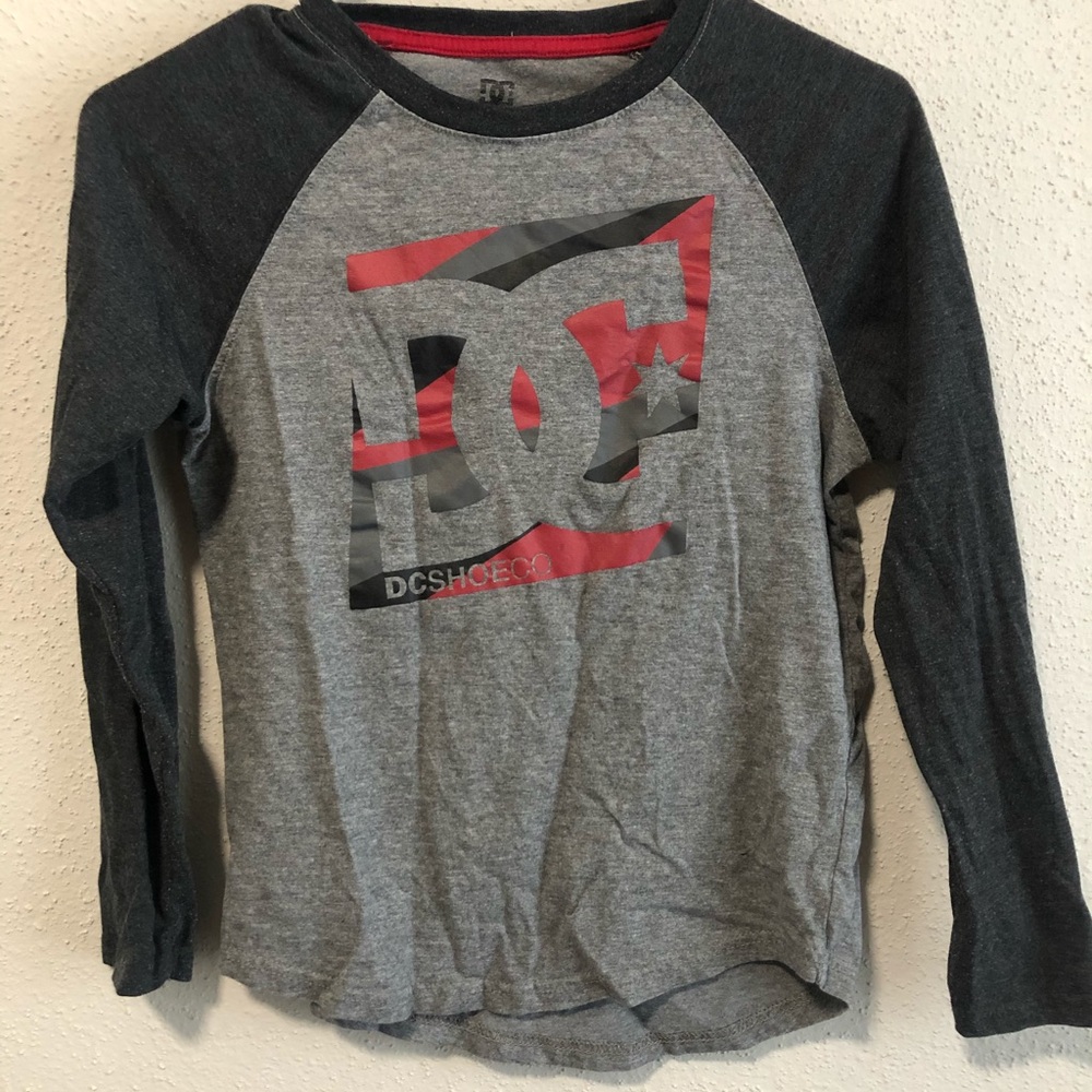 Youth - DC shirt size M